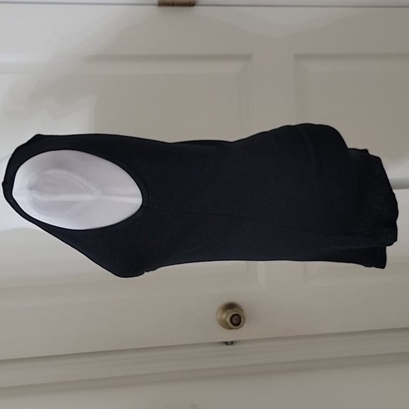 Michael Stars Size One Size Fits Most Black V Neck Sleeveless Knit Top, GUC - Picture 3 of 11